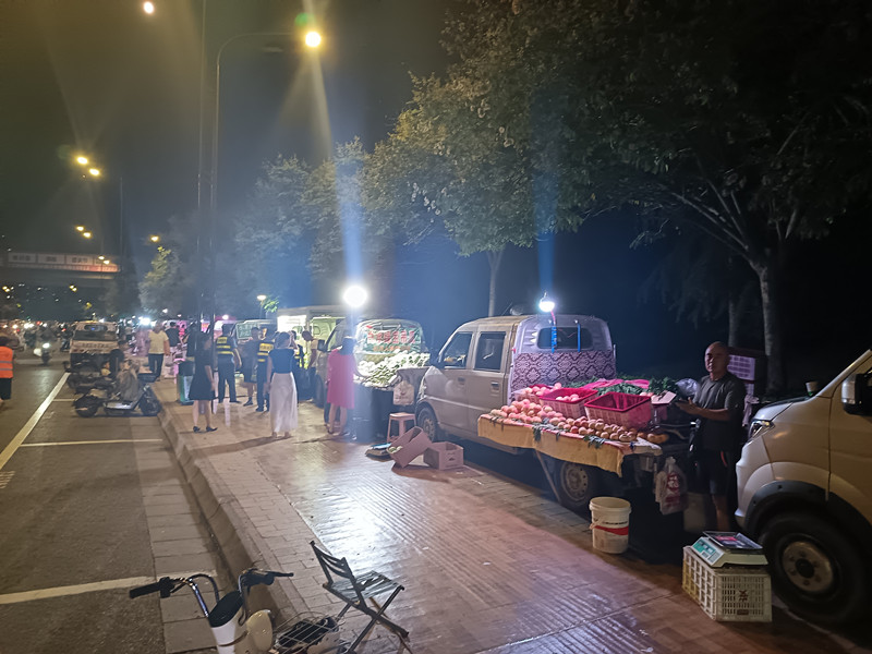 规范便民夜市疏导区.jpg